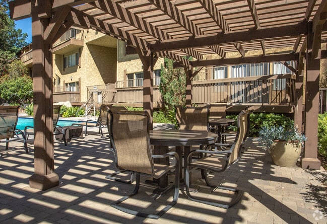 Cabana - Hidden Springs Apartments