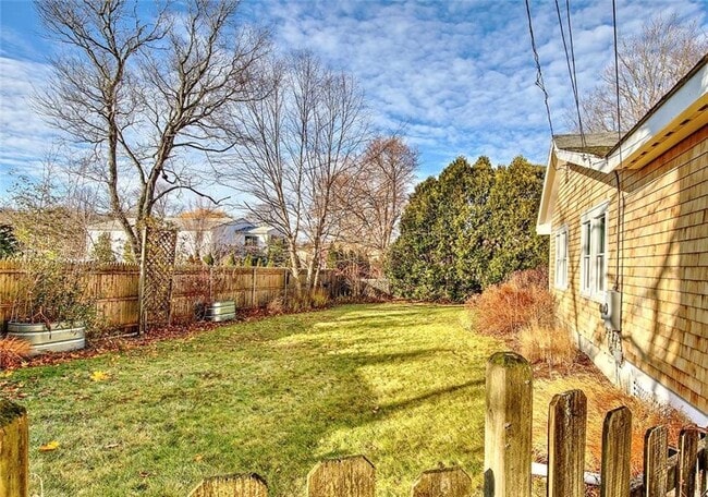 Photo - 18 Orchard Ave