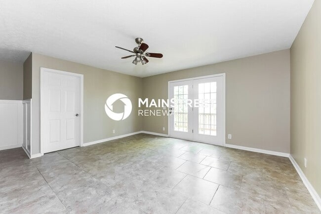 3 Bedroom Pet-Friendly Home in Nashville, TN with Main Street Renewal
