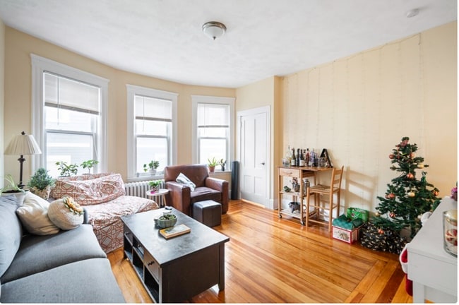 Living Room — Layout from an earlier tenancy - 17 Dow St Unit #2