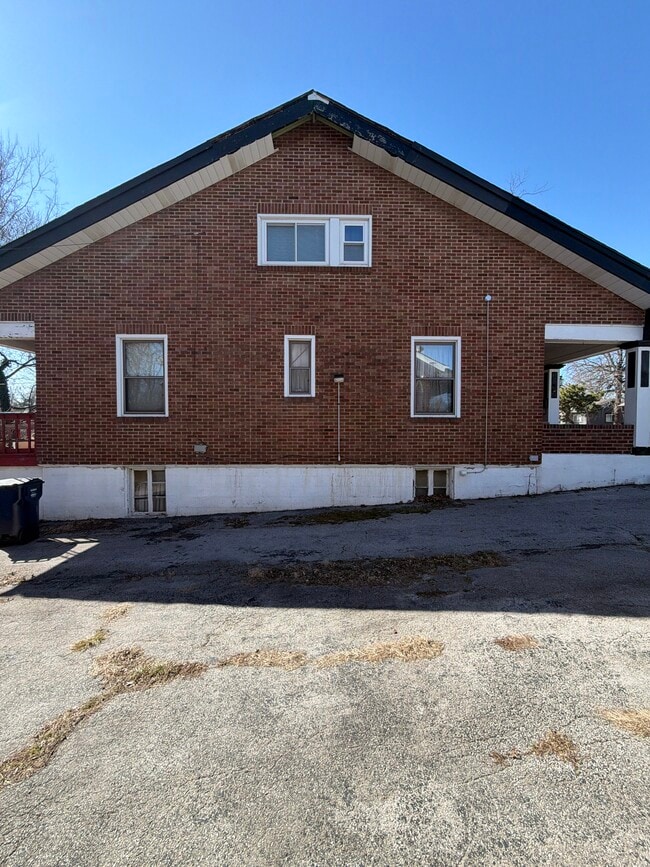 Photo - 3720 Manola Ave