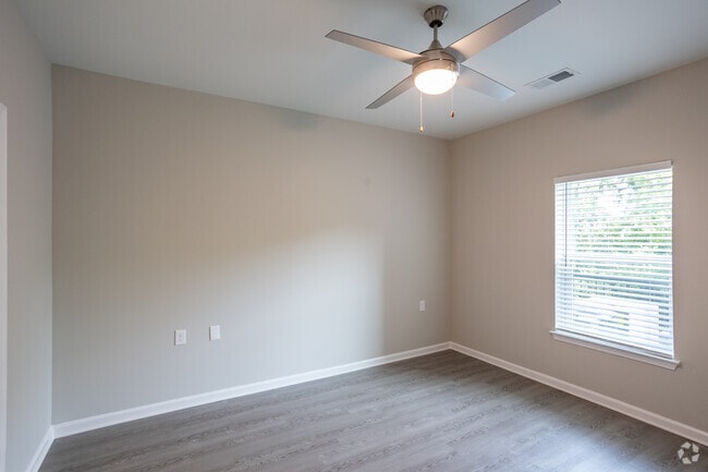 1BR, 1BA - 603SF - Bedroom