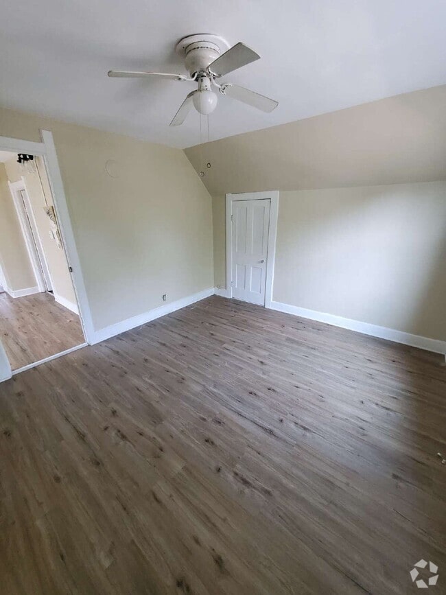 Building Photo - 3343 N Pierce St Rental