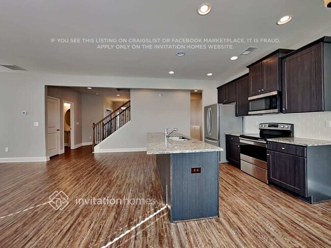 Photo - 330 Wood Point Way