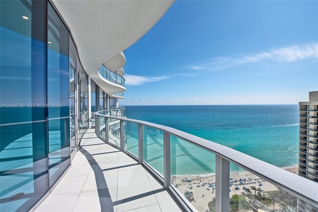 Photo - 17475 Collins Ave Unidad 2003
