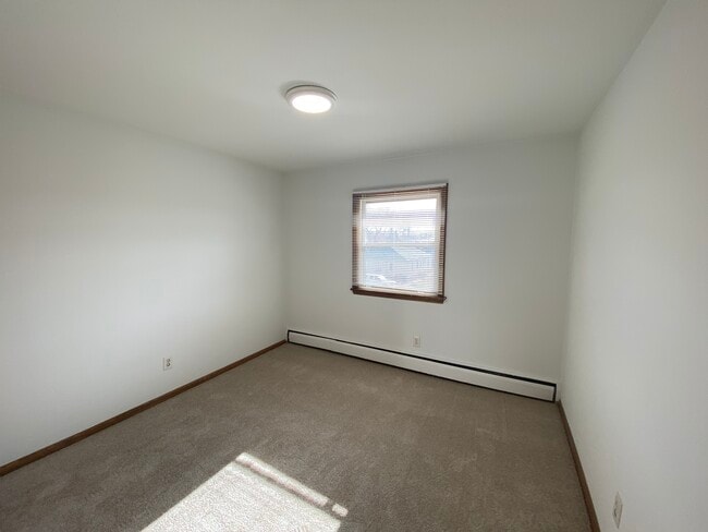 1210-1220 Cambridge St. (Hopkins)