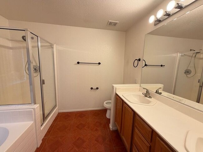 Photo - Carry Over Showing: This property has been shown before and will be rented to the first most qual...