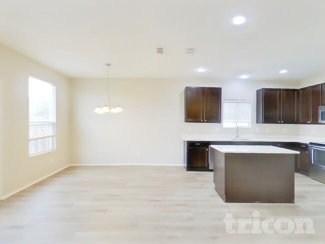 115 Abelia Dr