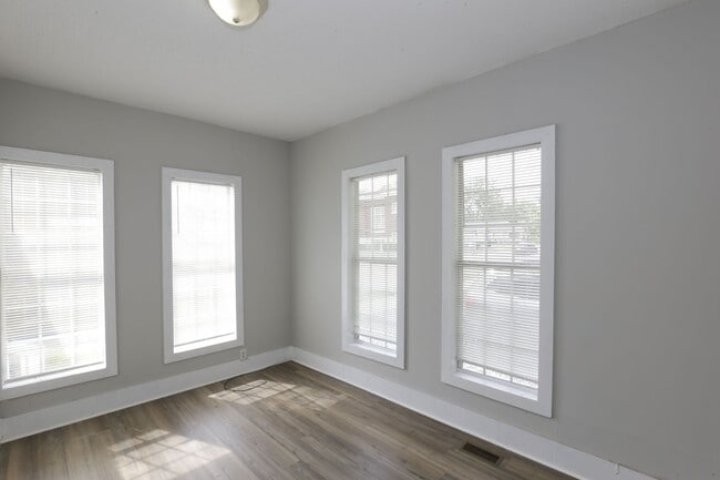 Photo - Charming 2BR/1BA Single Family Home in Gad...
