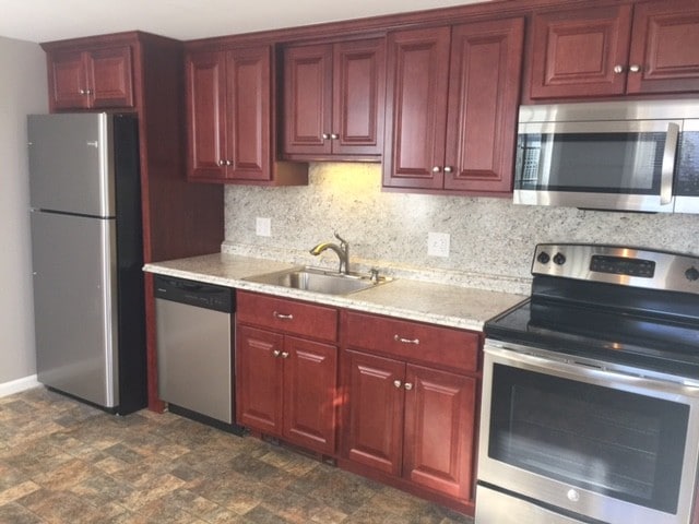 Building Photo - 206 Adams St Unit 1 Rental