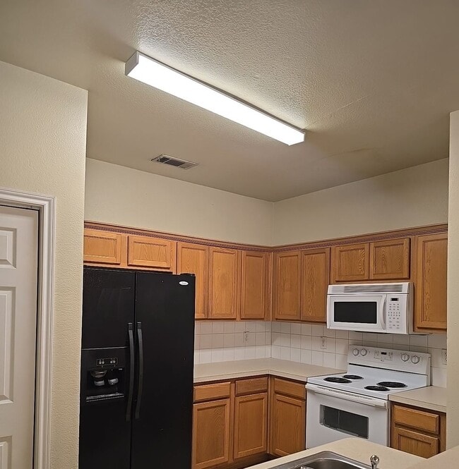 Photo - 915 Walnut St