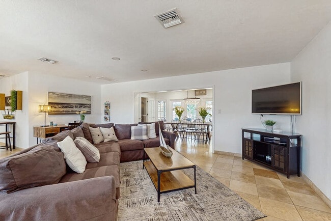 Photo - 1919 Siesta Dr Unit SI ID1591372P