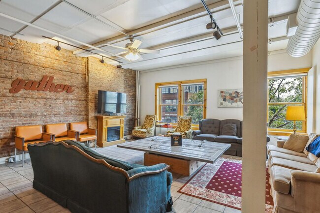 Photo - 2078 W 25th St Unit SI FL3-ID1593880P