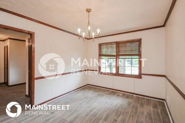 Photo - 2245 Pinewood Dr