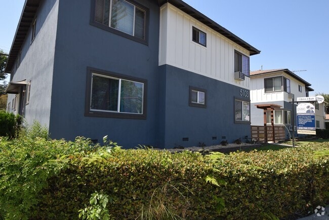 Building Photo - 5103 Cahuenga Blvd Unit 07 Rental