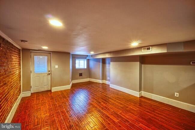 50 T St NW Unit B