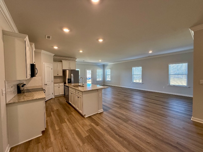 Photo - 160 High Leaf Dr