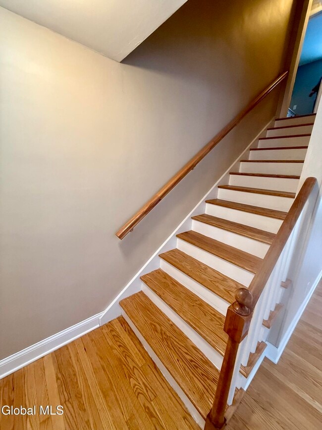 Photo - 2 Pinewood Ct