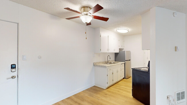 Photo - 1827 Lincoln Ave Apartment Unit 203