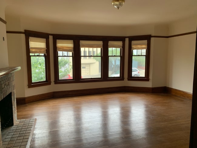 Building Photo - 1355 16th Ave