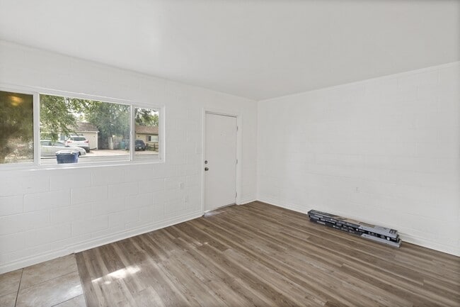 Photo - 1135 Valley Manor Ct