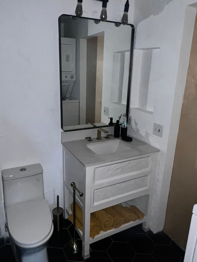 Photo - 3924 Aquamarine Way