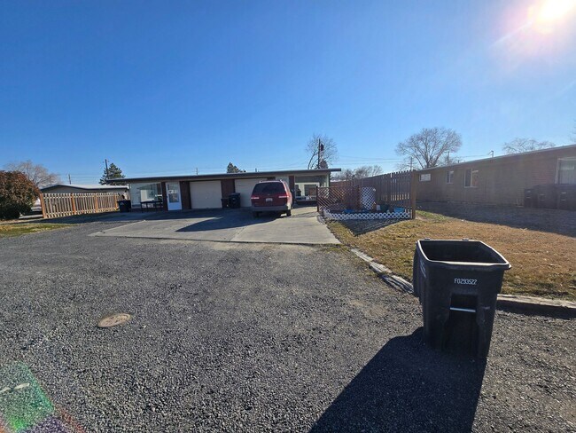1629 Pheasant St Unidad 1629 W Pheasant