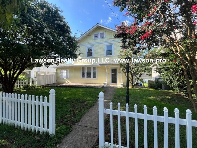 Building Photo - 2148 Berkley Ave SW