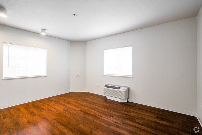 Studio - 396SF