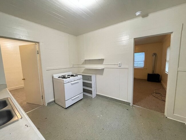 Photo - Charming 2 Bedroom, 1 Bathroom Home in Rio Dell, CA