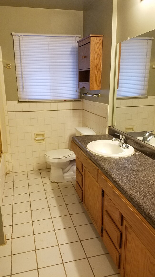 Photo - 1525 Devon St