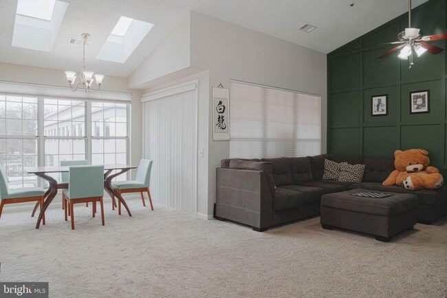 Photo - 2830 Emma Lee St Unidad 302