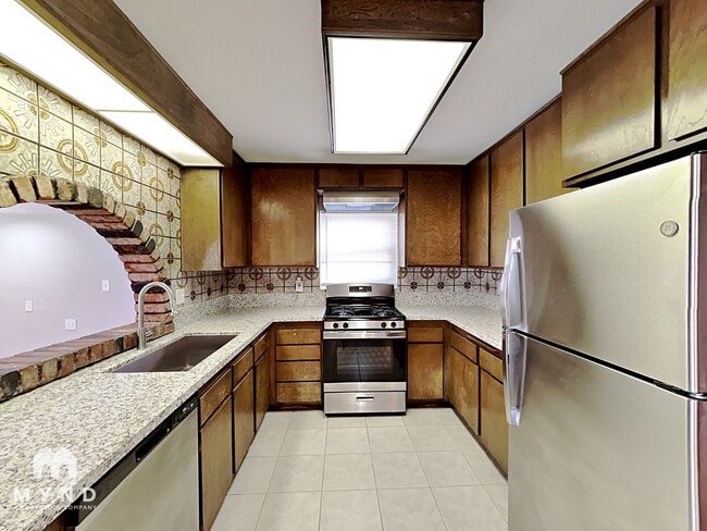 Photo - 7052 Acorn Ct