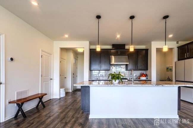 Photo - 3305 Charleston Dr