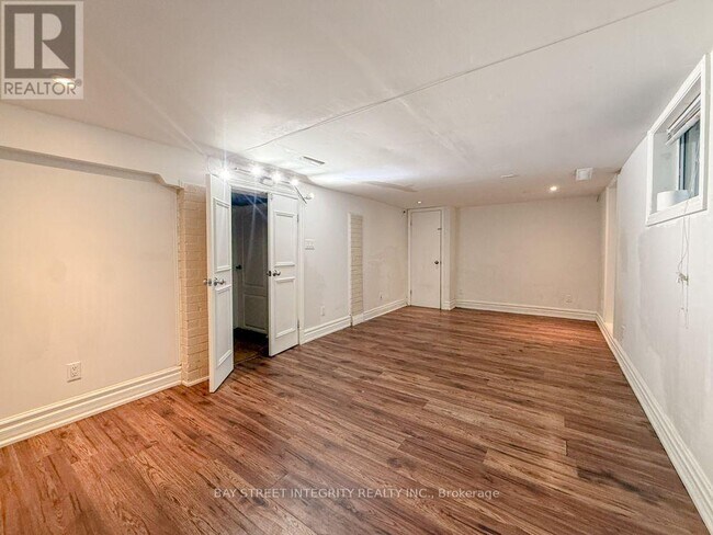 Photo - 275 Estelle Ave
