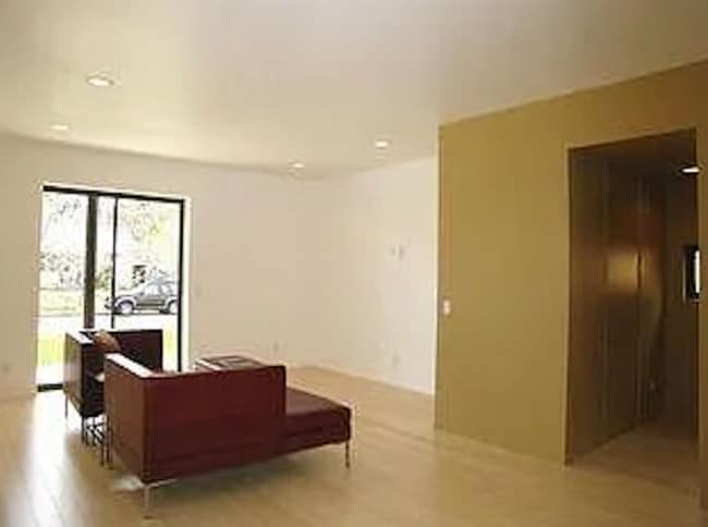 Photo - 2030 S Williams St