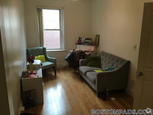 Building Photo - 64 Hemenway St Unit 19 Rental