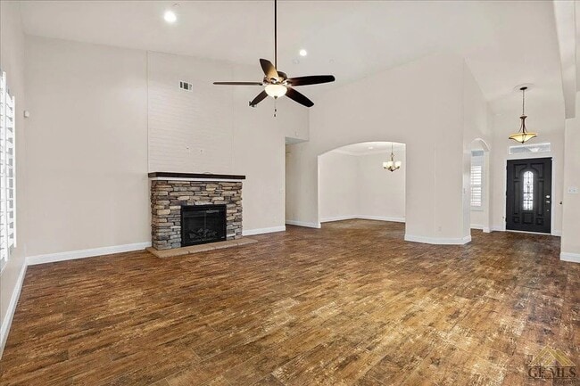 Photo - Charming NW Home with 3-Car Garage in Desirable Neighborhood