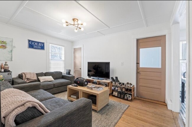 Photo - 13 Winter St Unidad Apt#2