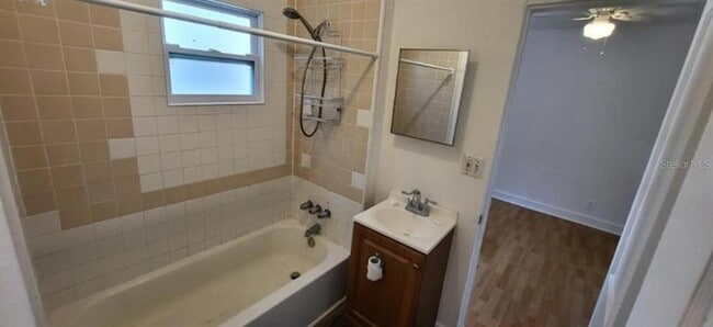 Photo - 912 Engman St