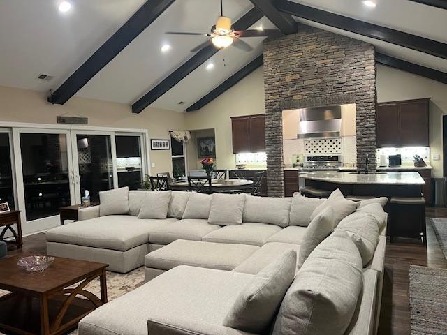 Photo - 7 Martingale W