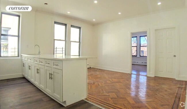 Building Photo - 216 E 93rd St Rental