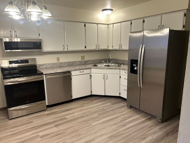 Photo - 730 Fairwood Dr Unidad #4
