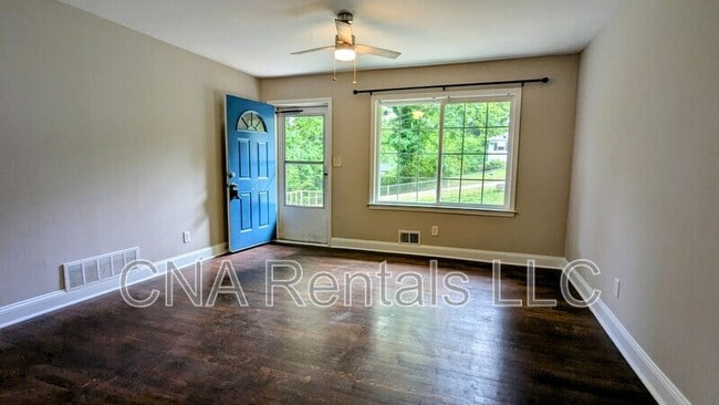 Photo - 631 Blackhawk Cir