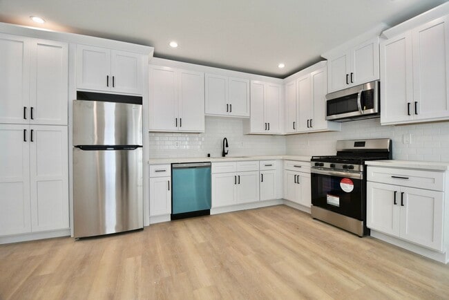 Photo - 1415 S Sierra Bonita Ave Unit 1413 1/2