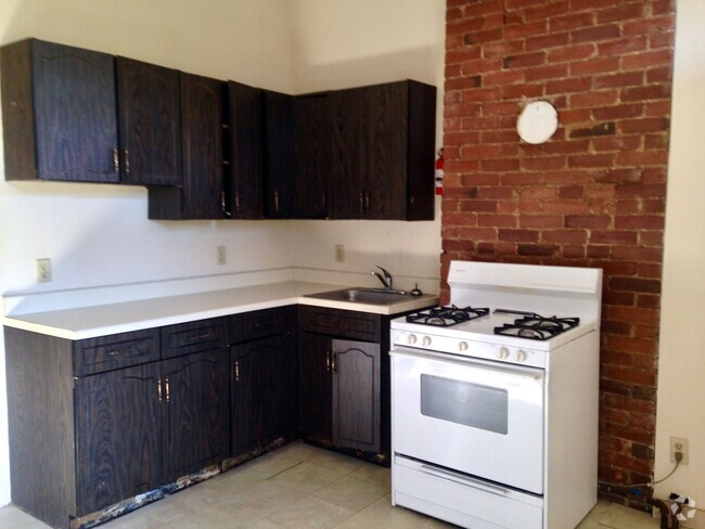 Building Photo - 23 Welsford St Unit 1 Rental