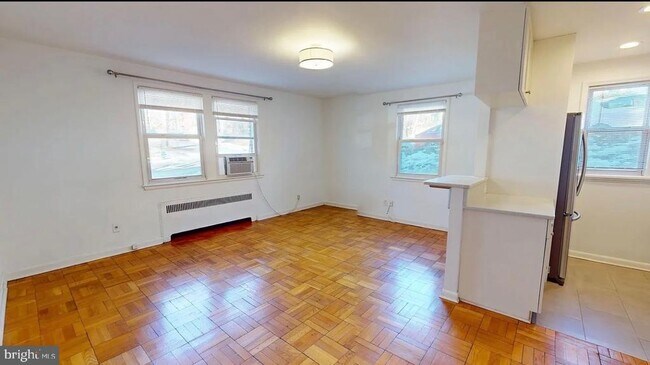 Building Photo - 4000 Beecher St NW Unit 101