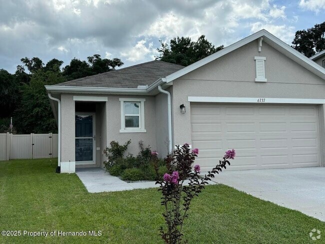 Building Photo - 6737 Longboat Dr Rental