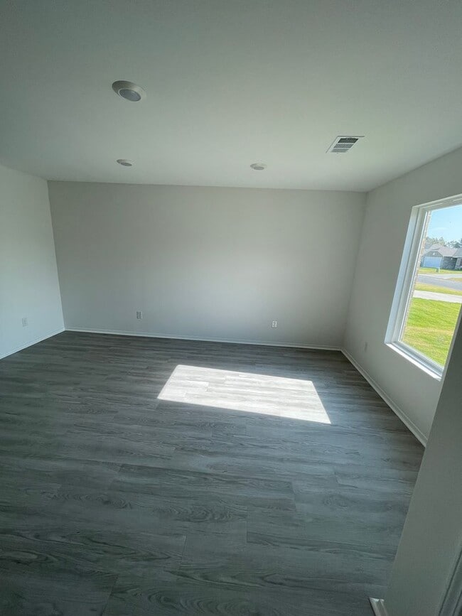 Photo - 3 Bedroom, 2 Bathroom Home