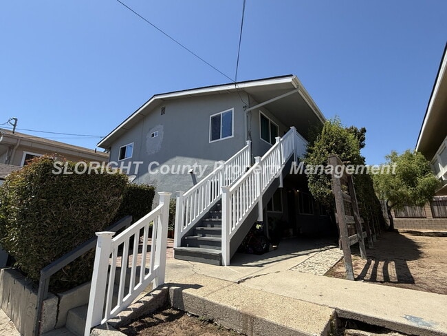 AVAILABLE NOW - Recently Updated Apartment in Grover Beach - 2 Bed / 1 Bath